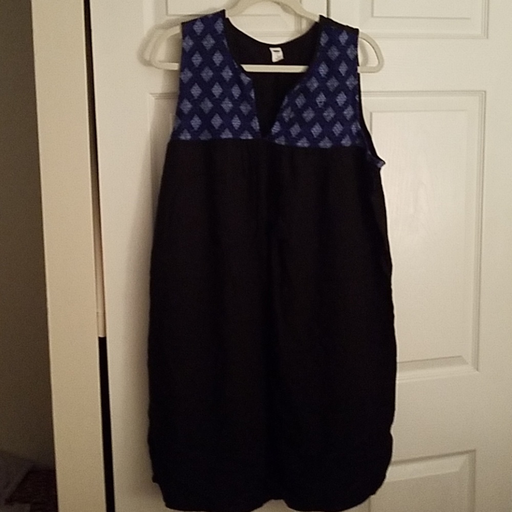 Black Old Navy sleeveless cover up/dress
